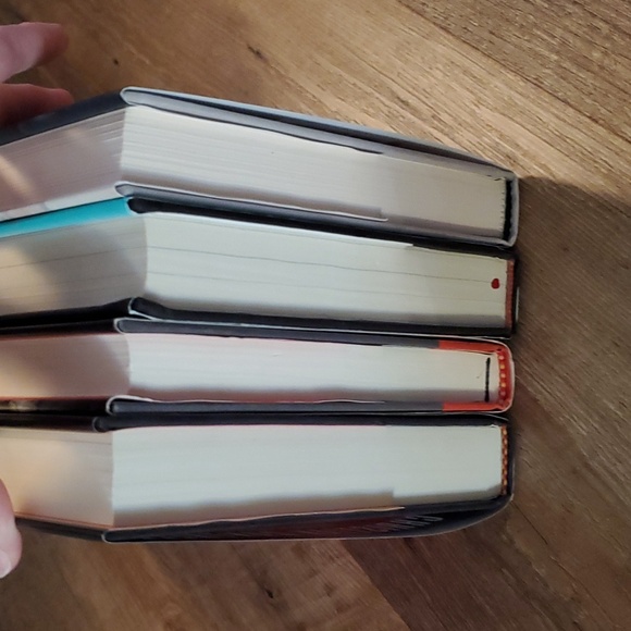 Bundle of 4 Hardback Books - Picture 4 of 6